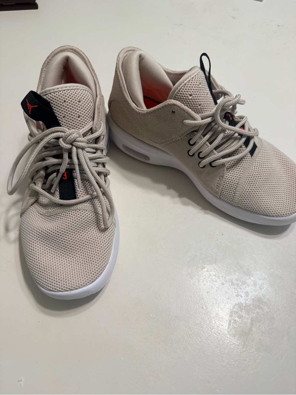 NIKE AIR JORDANS FIRST CLASS BASKETBALL SNEAKERS BOYS  SIZE 5Y
LIMITED ADDITION